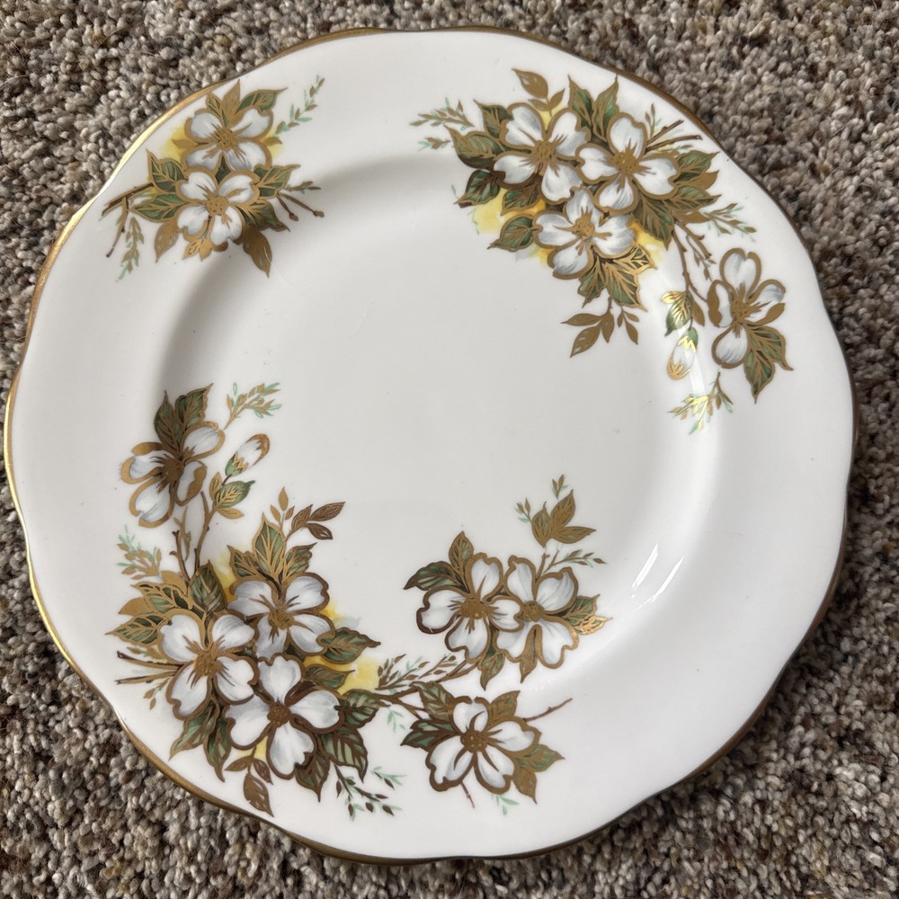 Royal Albert White‎ Dogwood (Brushed Gold Grim Dessert Pie Plate Made in England